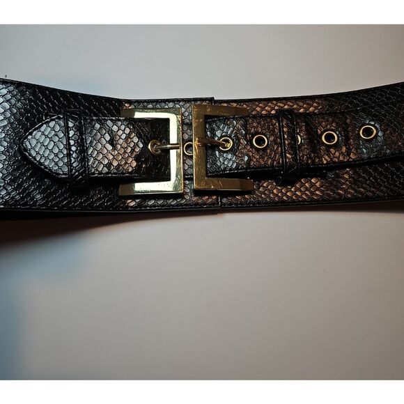 Y2K Black Faux Snakeskin Belt with Gold Buckle 26"- 30" - Picture 3 of 7